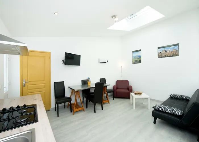 Gite De Vac\'S Et D\'Affaires A Deville Secteur Montherme - Ardennes